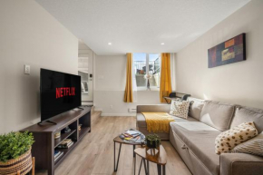 Top Rated in Rockland Park with Free Banff Access, Netflix, King Bed, Fully Equipped Kitchen, Sleeps 4